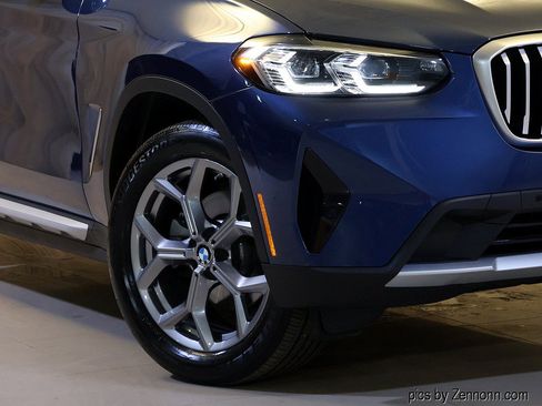 Used 2023 BMW X3 xDrive30i w/ Premium Package w/ZPA AWD/4WD image 3