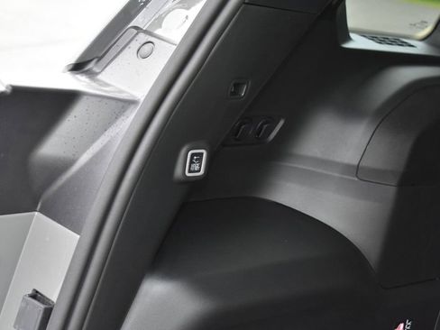 New 2026 Jeep Cherokee Overland AWD/4WD image 29