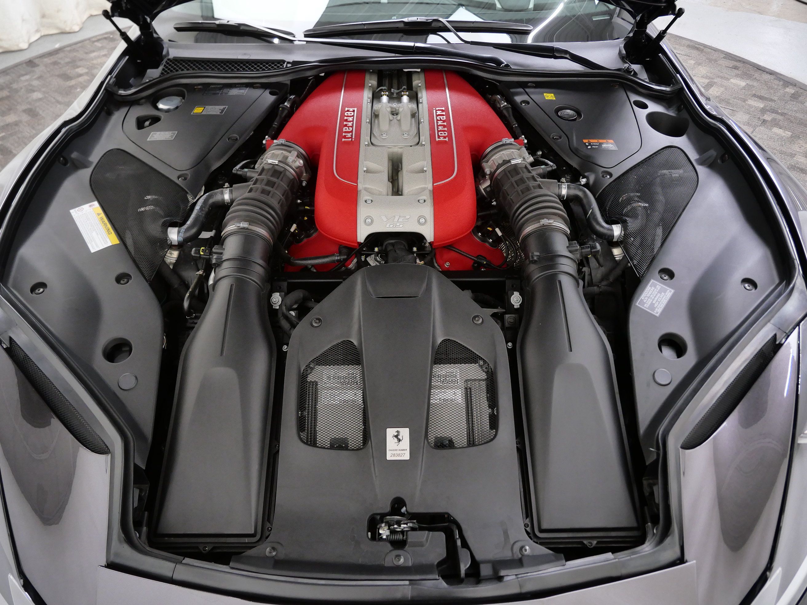 Certified 2022 Ferrari 812 GTS RWD image 33
