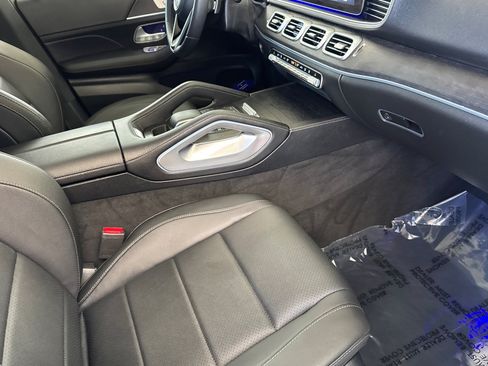 Used 2025 Mercedes-Benz GLE 450e 4MATIC image 17