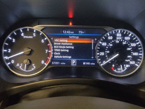 Used 2021 Nissan Sentra SR w/ SR Premium Package FWD image 23
