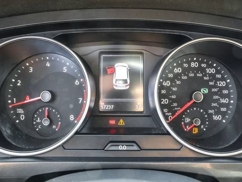 Used 2018 Volkswagen Tiguan SEL AWD/4WD image 21