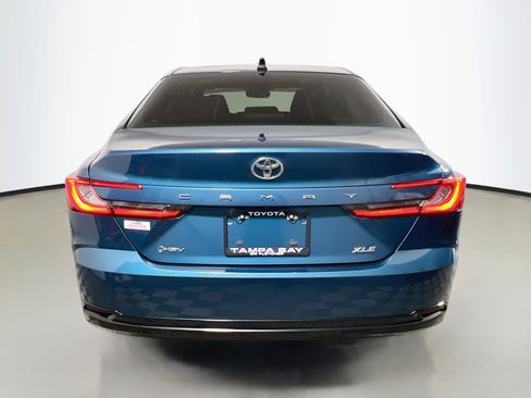 Used 2025 Toyota Camry XLE FWD image 6