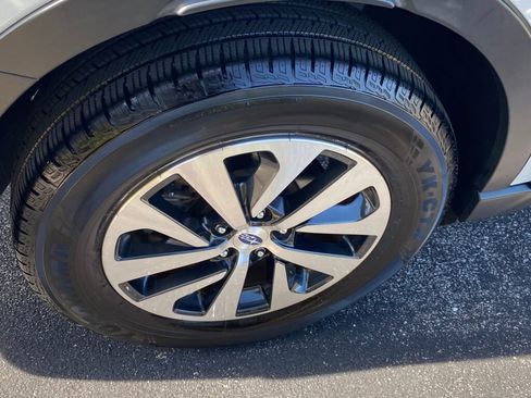 Used 2021 Subaru Outback Premium image 13