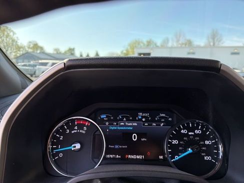 Used 2019 Ford F250 Lariat w/ Chrome Package image 30