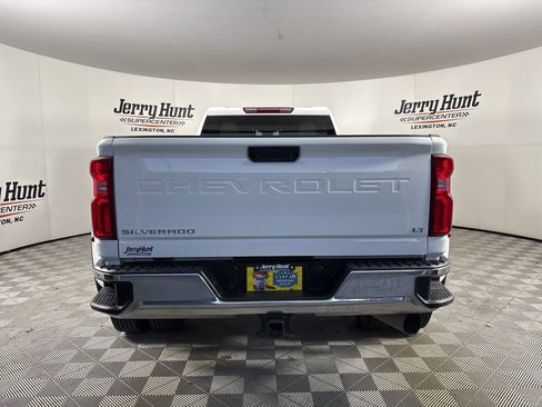 Used 2024 Chevrolet Silverado 3500 LT image 5