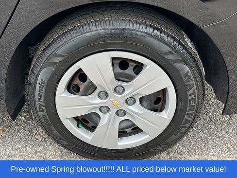 Used 2018 Chevrolet Cruze LS FWD image 14