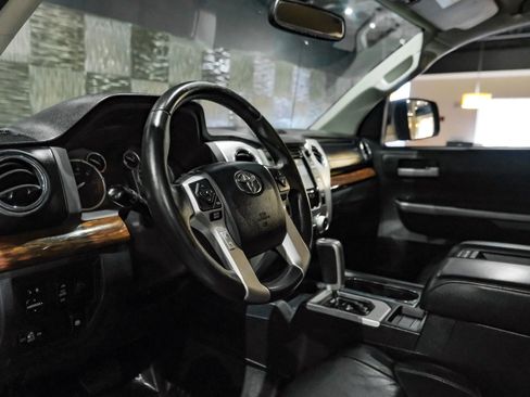 Used 2017 Toyota Tundra Limited image 3