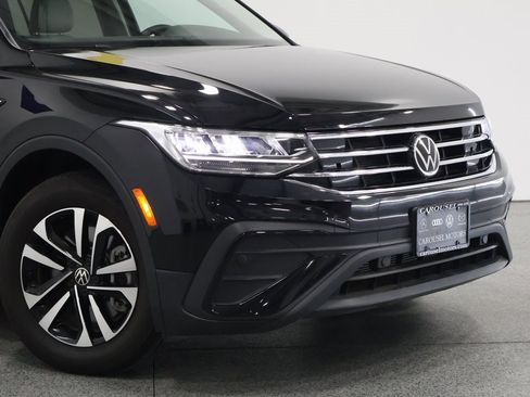 Used 2024 Volkswagen Tiguan S image 3