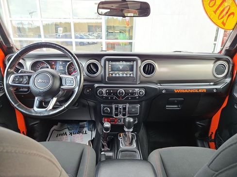 Used 2018 Jeep Wrangler Unlimited Rubicon image 17