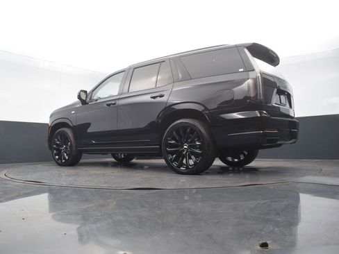 Certified 2026 Cadillac Escalade Platinum Sport w/ LPO, ONYX Package AWD/4WD image 52