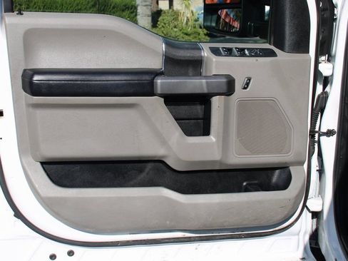 Used 2019 Ford F350 XLT AWD/4WD image 15
