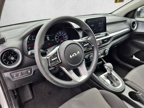 Used 2023 Kia Forte LXS w/ LXS Technology Package FWD image 9