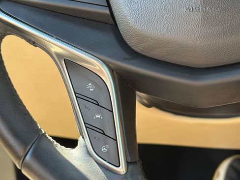 Used 2018 Cadillac XT5 Premium Luxury FWD image 33