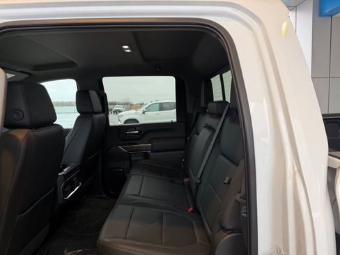 Used 2023 Chevrolet Silverado 2500 LTZ image 7