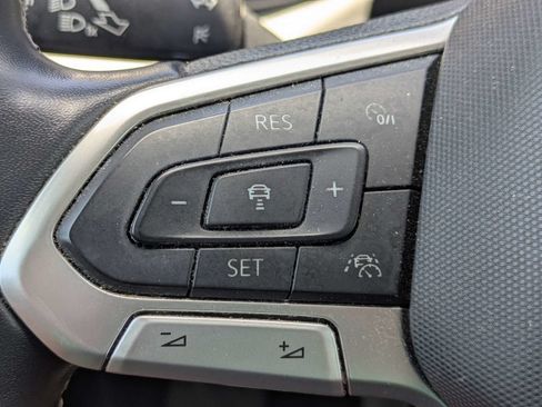 Used 2022 Volkswagen Taos SE AWD/4WD image 28