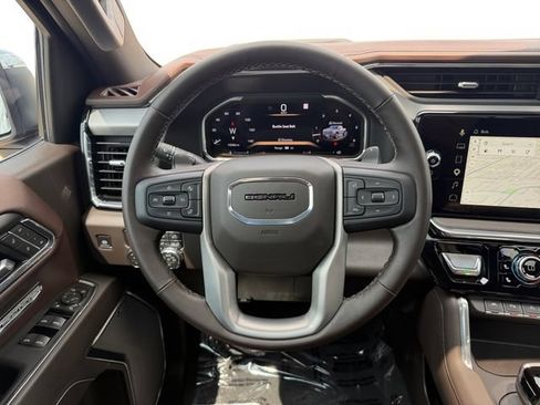Used 2026 GMC Sierra 1500 Denali w/ Denali Reserve Package RWD image 13