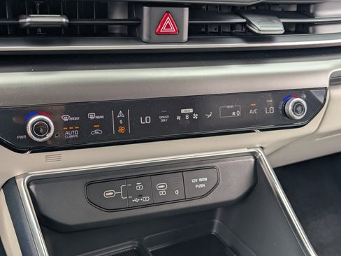 New 2026 Kia Carnival SX Prestige FWD image 25