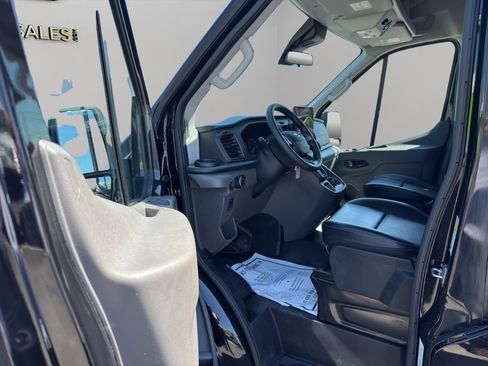 Used 2024 Ford Transit 350 XL image 9