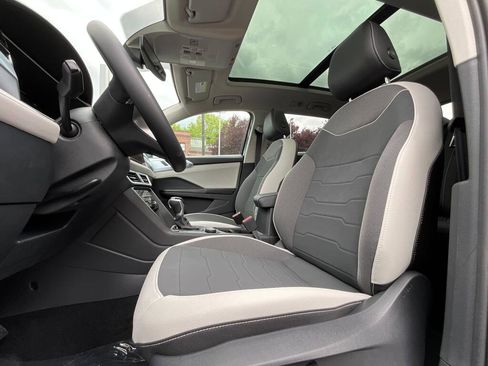 New 2026 Volkswagen Taos SE AWD/4WD image 11