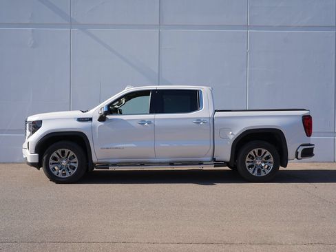 Used 2022 GMC Sierra 1500 Denali AWD/4WD image 6