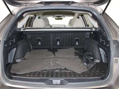 Used 2021 Subaru Outback Premium AWD/4WD image 14