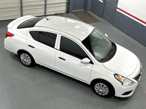 Used 2019 Nissan Versa S Plus image 19