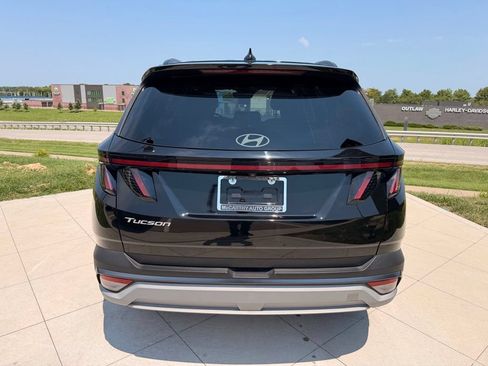 Used 2025 Hyundai Tucson SEL FWD image 9
