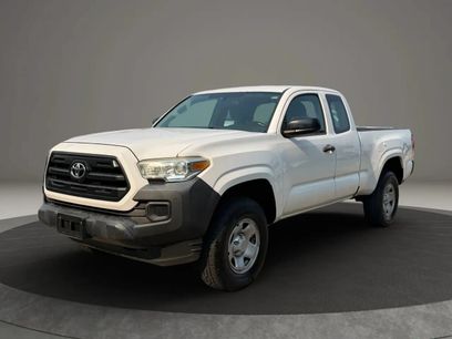 Used 2016 Toyota Tacoma SR