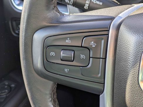 Used 2023 GMC Yukon SLE image 26