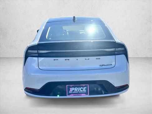 Used 2024 Toyota Prius Prime Premium image 6