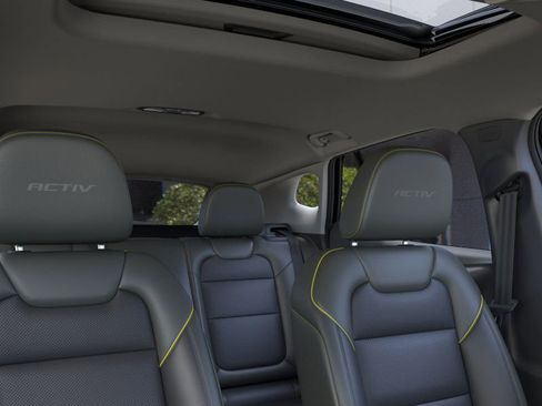 New 2026 Chevrolet Trax ACTIV w/ Sunroof Package image 24
