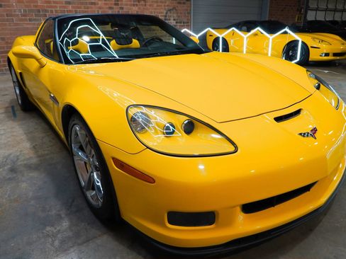 Used 2013 Chevrolet Corvette Grand Sport w/ 3LT Preferred Equipment Group RWD image 22