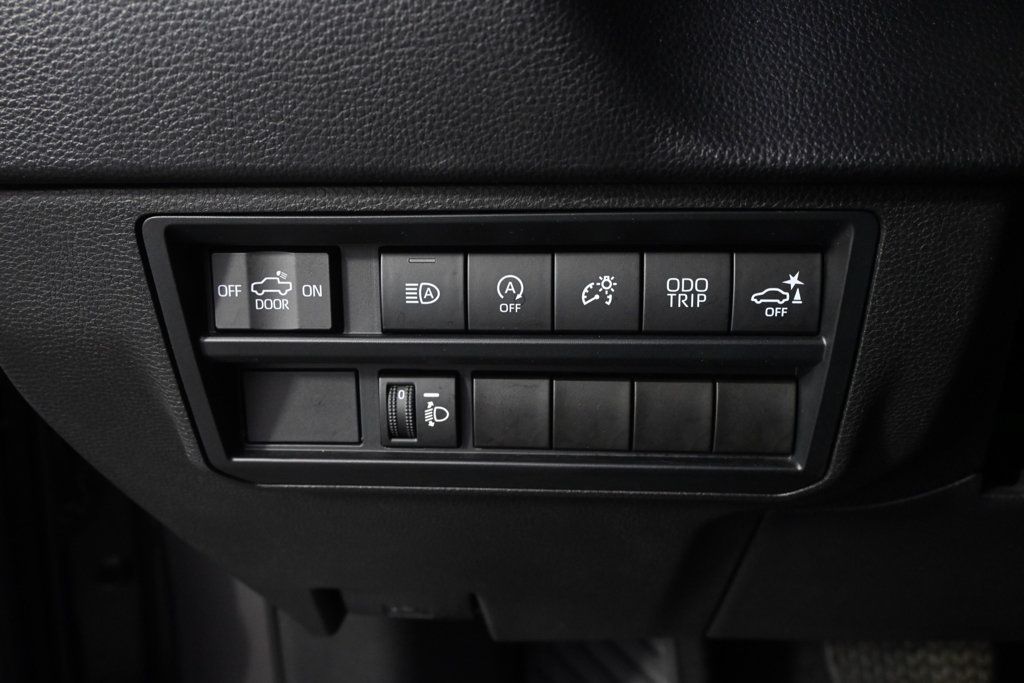 Used 2023 Toyota Tundra SR5 w/ SR5 Convenience Package AWD/4WD image 25