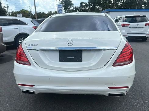 Used 2017 Mercedes-Benz S 550 Sedan image 11
