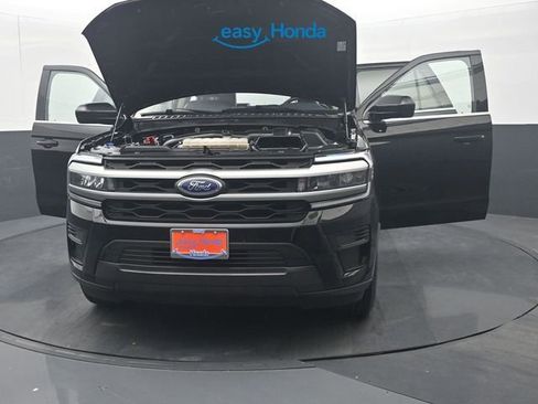 Used 2024 Ford Expedition XLT image 37