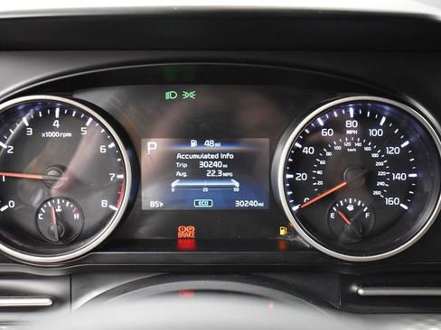 Certified 2023 Kia Carnival LX image 17