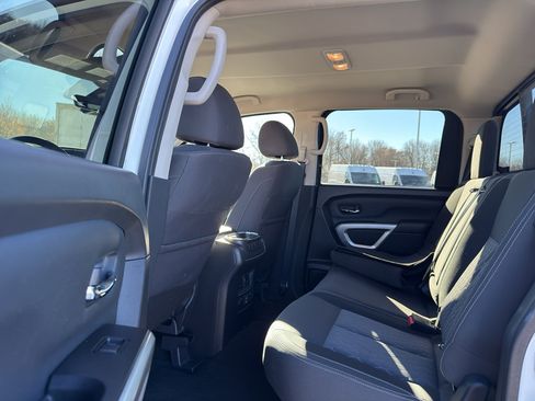 Certified 2024 Nissan Titan SV w/ SV Convenience Package image 31