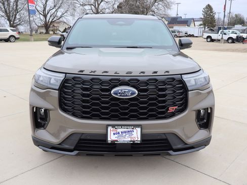 New 2026 Ford Explorer ST w/ Sun And Sound Package image 2