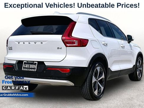 Used 2023 Volvo XC40 B4 Plus w/ Protection Package Premier FWD image 2