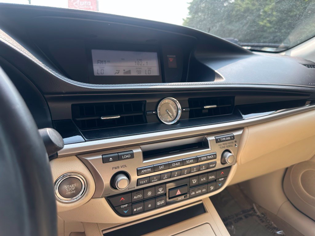 Used 2014 Lexus ES 350 FWD image 17
