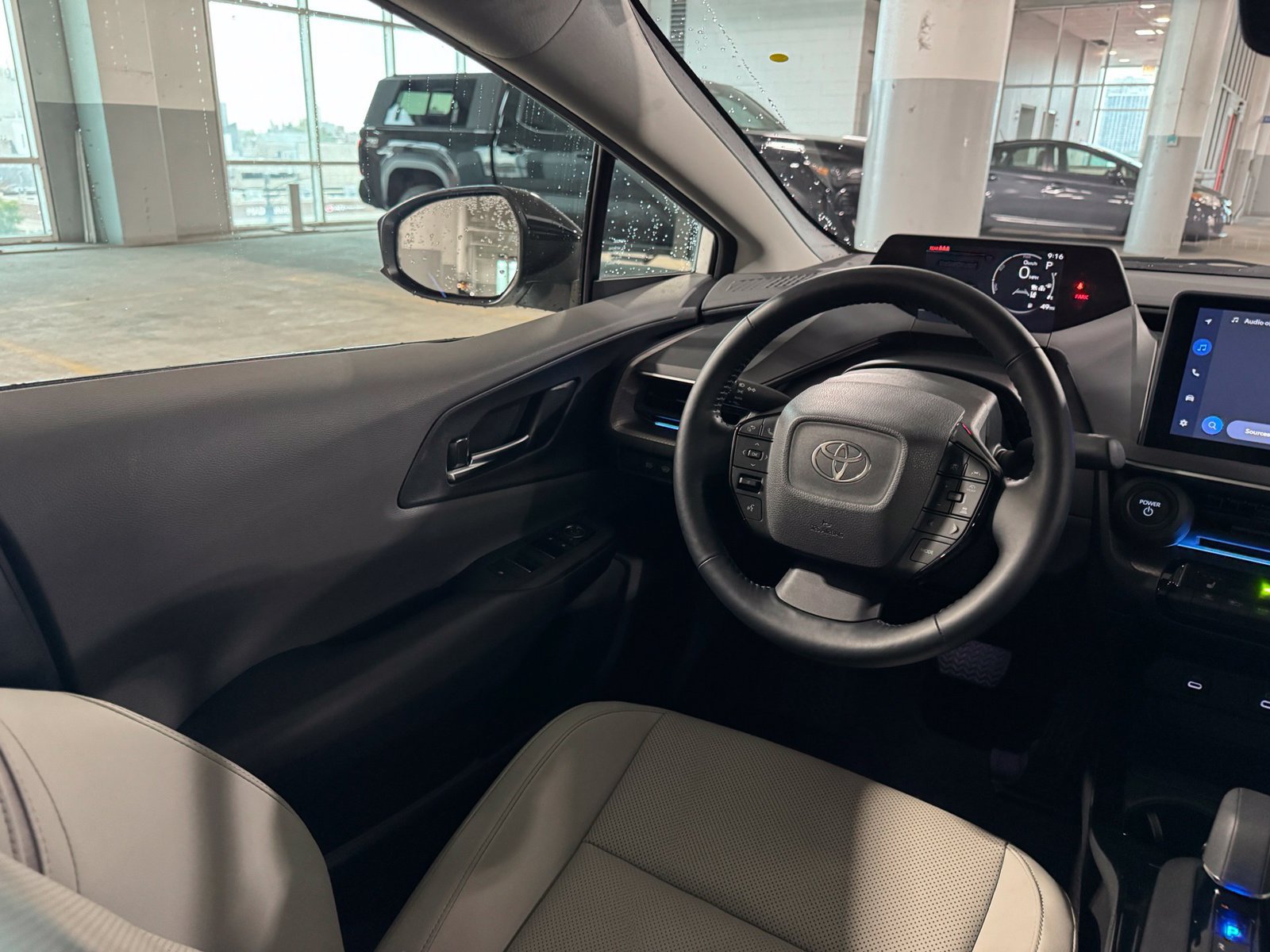 Used 2025 Toyota Prius XLE AWD/4WD image 33