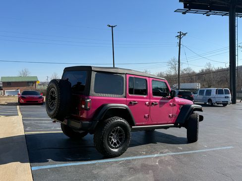 Used 2022 Jeep Wrangler Unlimited Rubicon w/ Xtreme Recon 35" Tire Package image 3