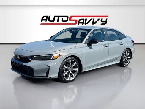 Used 2026 Honda Civic Sport Touring image 3