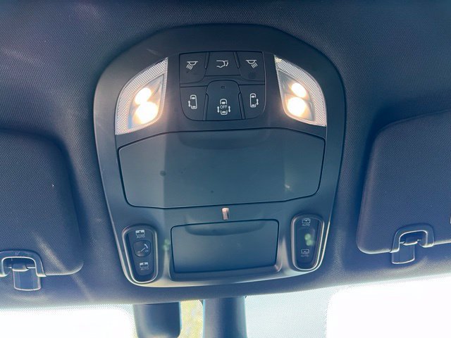 Used 2020 Chrysler Pacifica Limited FWD image 36