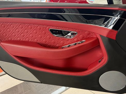 Used 2020 Bentley Continental GT image 38