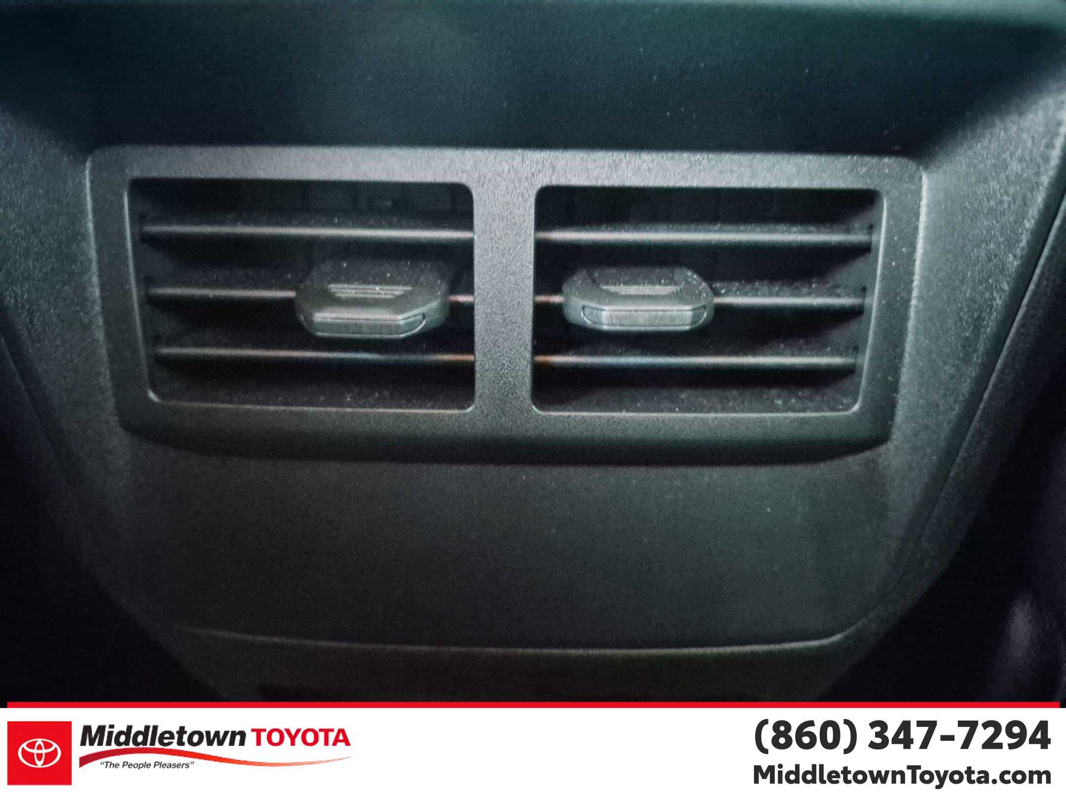 Used 2024 Chevrolet Colorado Trail Boss w/ Advanced Trailering Package AWD/4WD image 28