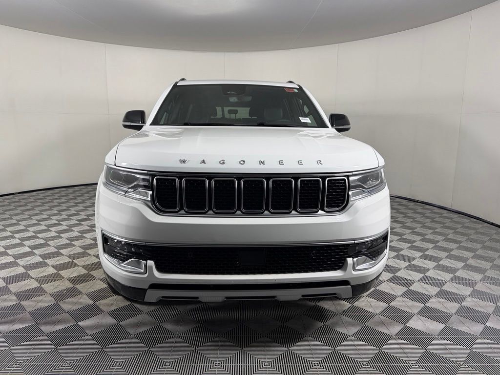 Used 2025 Jeep Wagoneer Series II AWD/4WD image 3