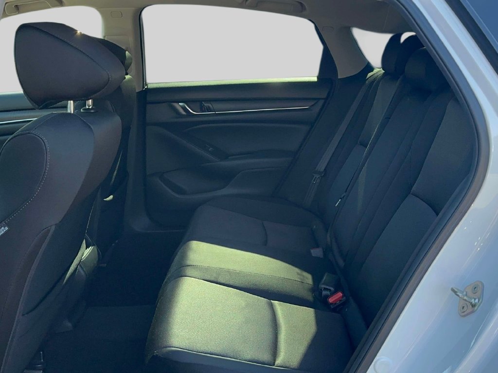 Used 2019 Honda Accord EX image 11