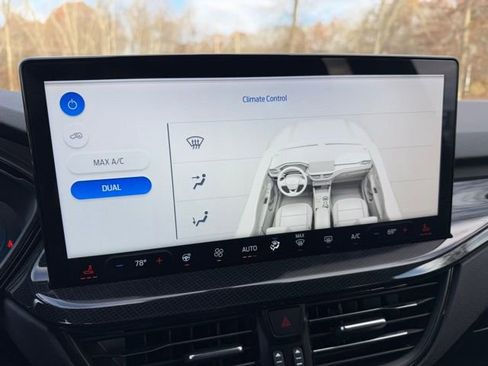 Certified 2023 Ford Escape ST-Line Select w/ Tech Pack #2 image 28